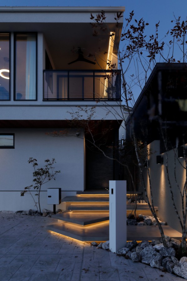 灯る美邸「長期優良住宅・耐震等級３・制震ダンパー採用」２階リビング/comingsoon