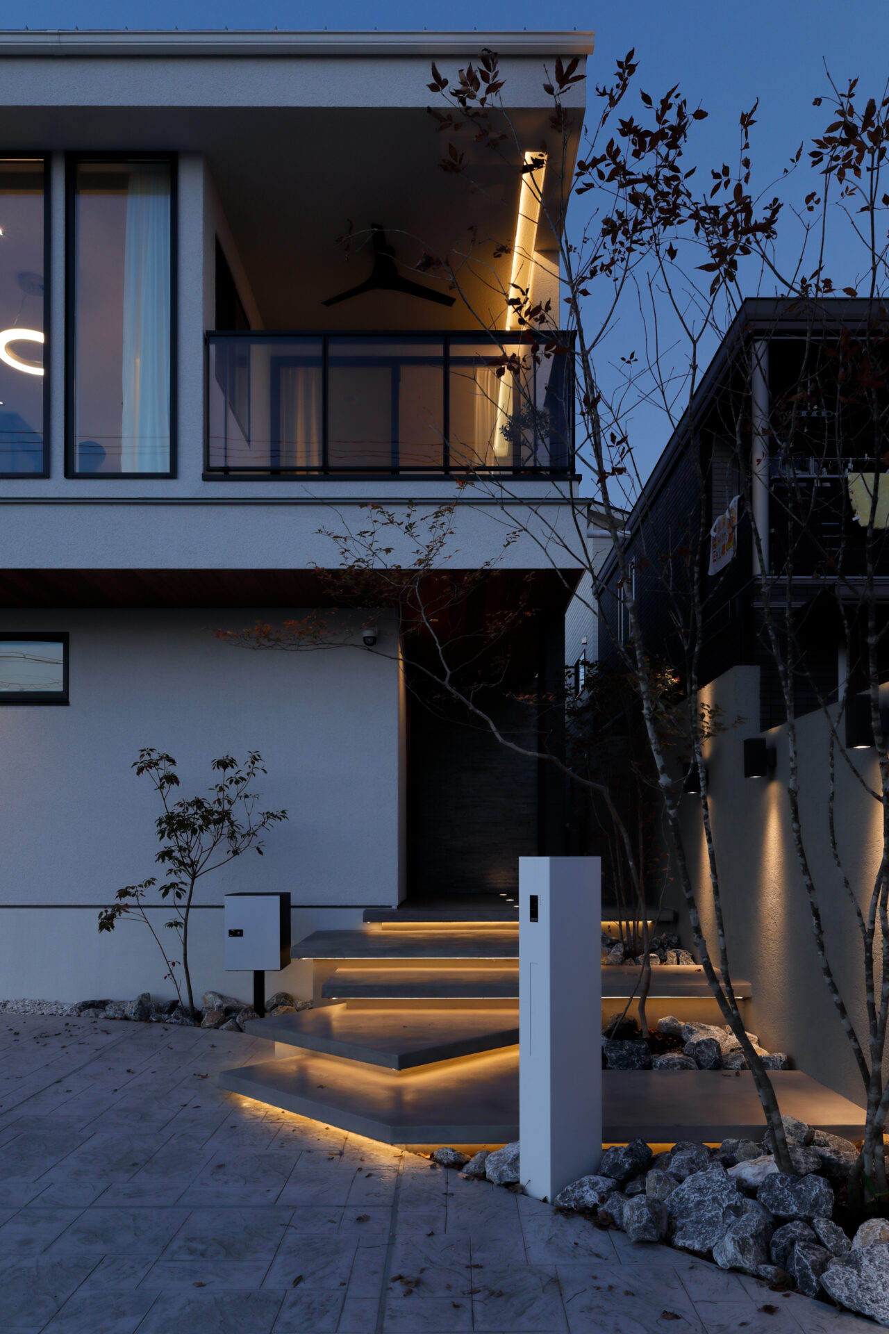 灯る美邸「長期優良住宅・耐震等級３・制震ダンパー採用」２階リビング/comingsoon